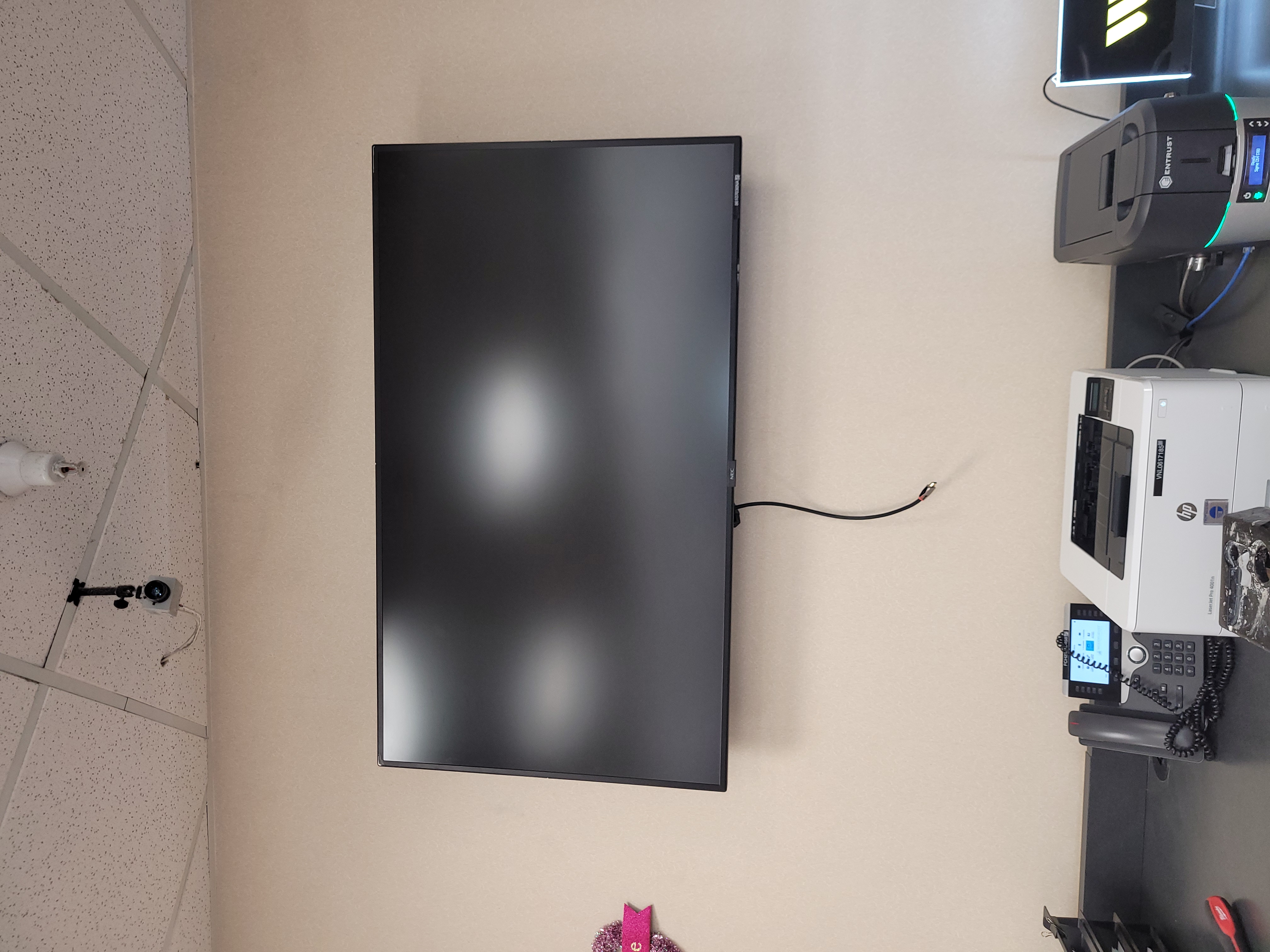 TV mounting after — Zionsville, Indiana